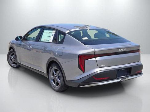 New 2026 Kia K4 FWD image 6