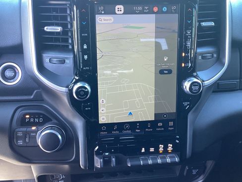 Used 2024 RAM 2500 Big Horn w/ Safety Group image 33