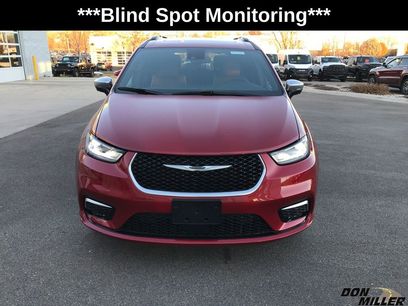 New 2026 Chrysler Pacifica Pinnacle w/ Trailer Tow Group