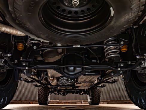 Used 2022 Jeep Gladiator Sport image 15