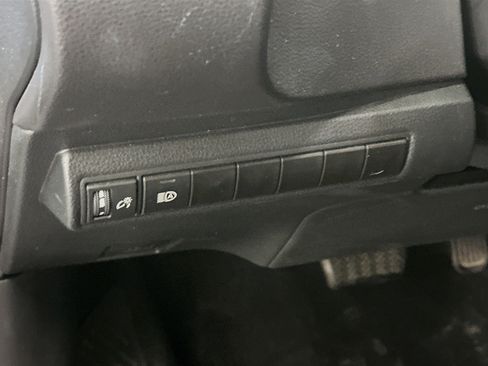 Used 2024 Toyota Corolla LE image 17
