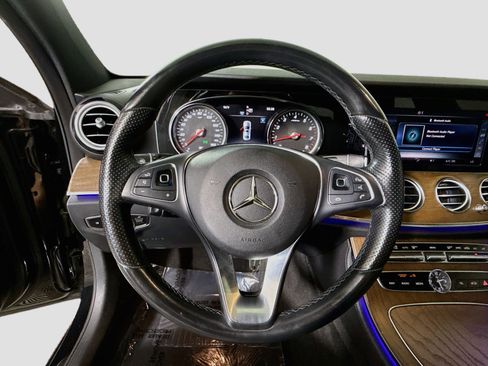 Used 2018 Mercedes-Benz E 300 image 13