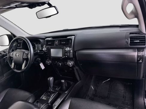 Used 2015 Toyota 4Runner Trail Premium AWD/4WD image 29