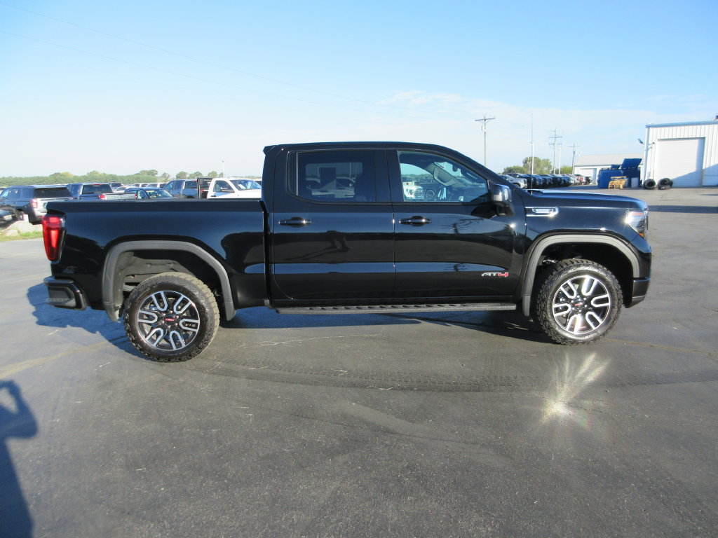 Certified 2026 GMC Sierra 1500 AT4 w/ AT4 Premium Package AWD/4WD image 5