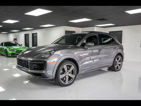Used 2019 Porsche Cayenne S AWD/4WD image 1