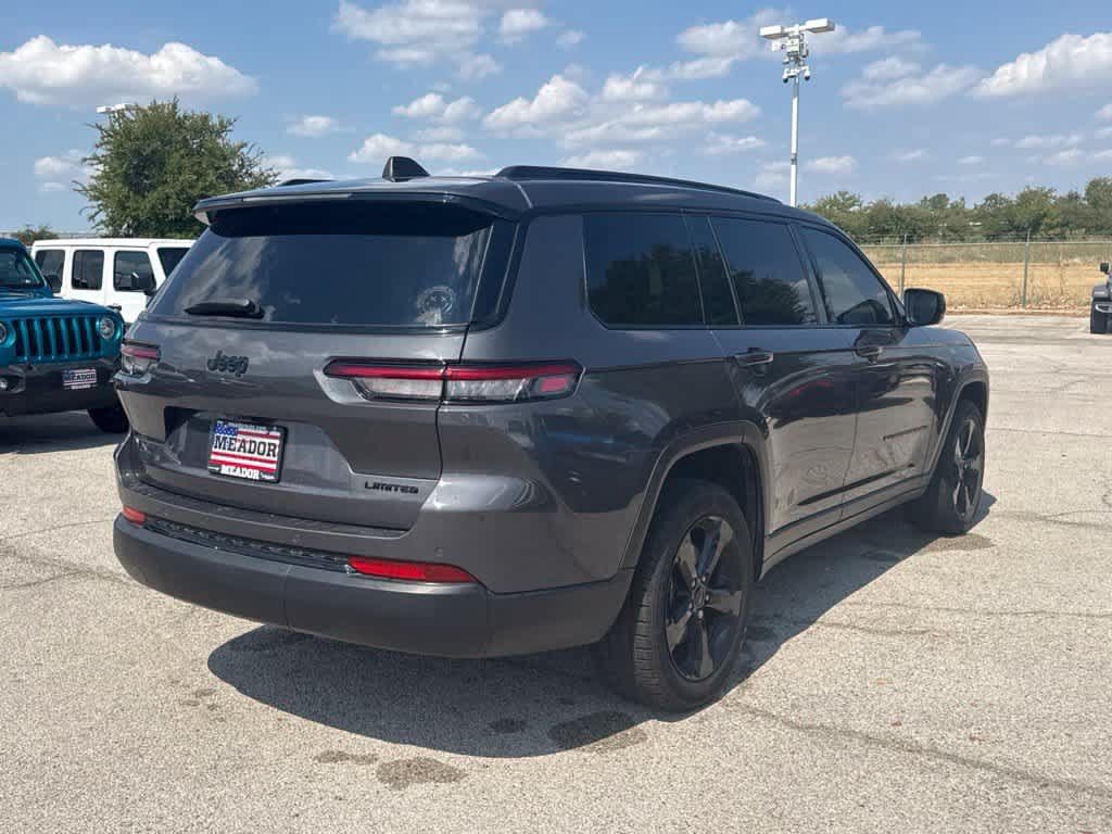 Used 2024 Jeep Grand Cherokee L Limited w/ Black Appearance Package RWD image 5