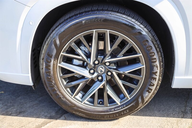 Used 2026 Lexus TX 350 FWD w/ Technology Package image 12