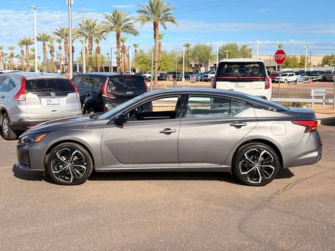 Certified 2025 Nissan Altima 2.5 SR AWD/4WD image 3