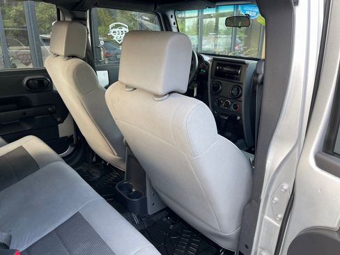 Used 2009 Jeep Wrangler Unlimited X AWD/4WD image 18