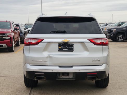 Used 2020 Chevrolet Traverse High Country image 5