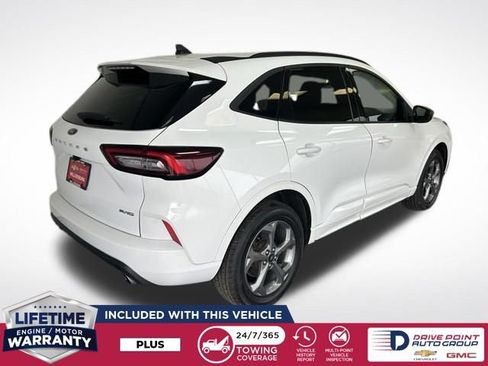 Used 2023 Ford Escape ST-Line AWD/4WD image 3