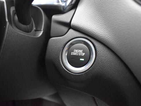 Used 2022 Chevrolet Equinox LS w/ LS Convenience Package FWD image 22