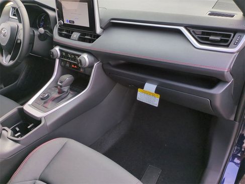 New 2025 Toyota RAV4 SE image 23