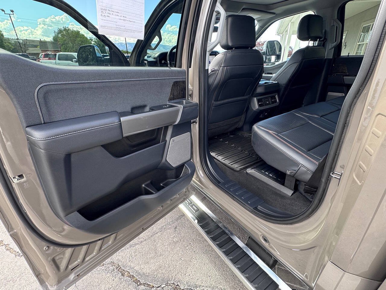 Used 2026 Ford F350 Lariat w/ Chrome Package AWD/4WD image 24