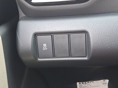 Used 2023 Honda Pilot Sport image 22