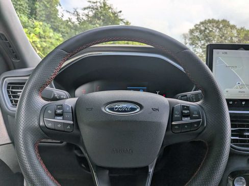 Used 2023 Ford Escape ST-Line w/ Tech Pack #1 AWD/4WD image 27