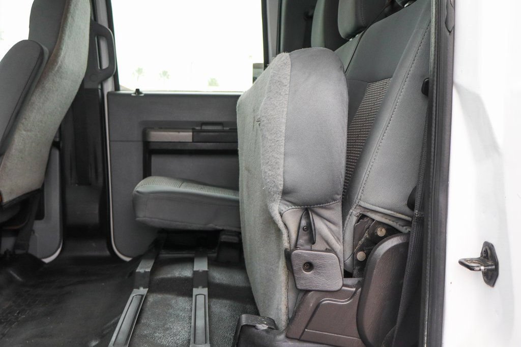 Used 2016 Ford F650 2WD Crew Cab Super Duty image 41