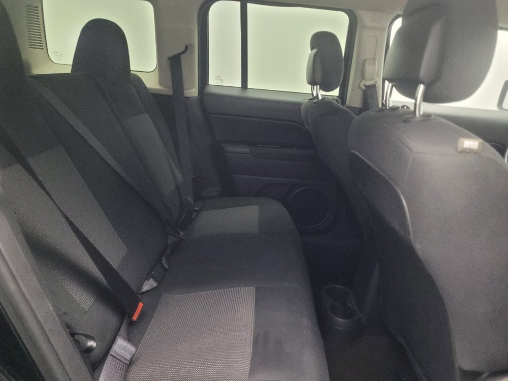 Used 2014 Jeep Patriot Latitude AWD/4WD image 19