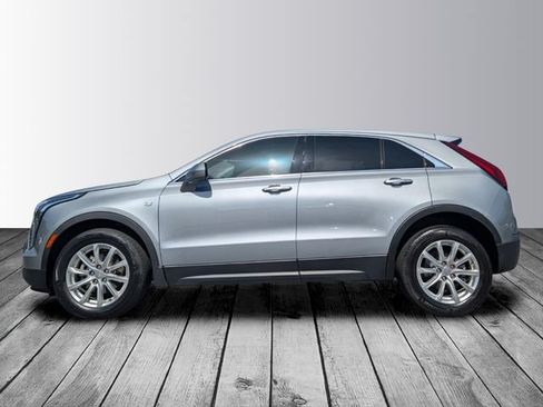 Used 2023 Cadillac XT4 Luxury FWD image 2