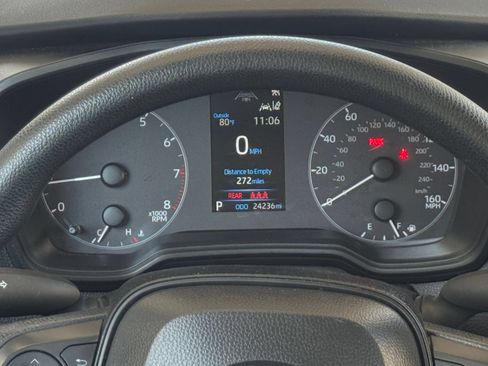 Used 2025 Toyota Corolla LE FWD image 40