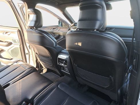 Certified 2023 Jeep Grand Cherokee L Overland w/ Advanced Protech Group III AWD/4WD image 12