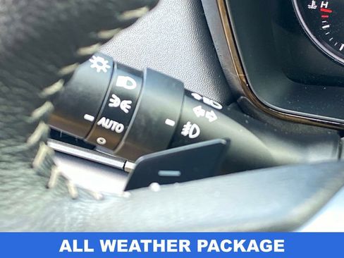 Used 2025 Subaru Outback Premium image 19