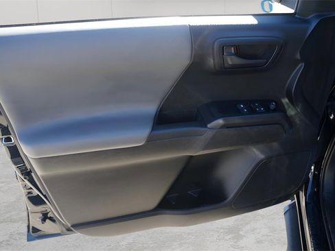 Used 2023 Toyota Tacoma SR w/ SR Convenience Package image 12