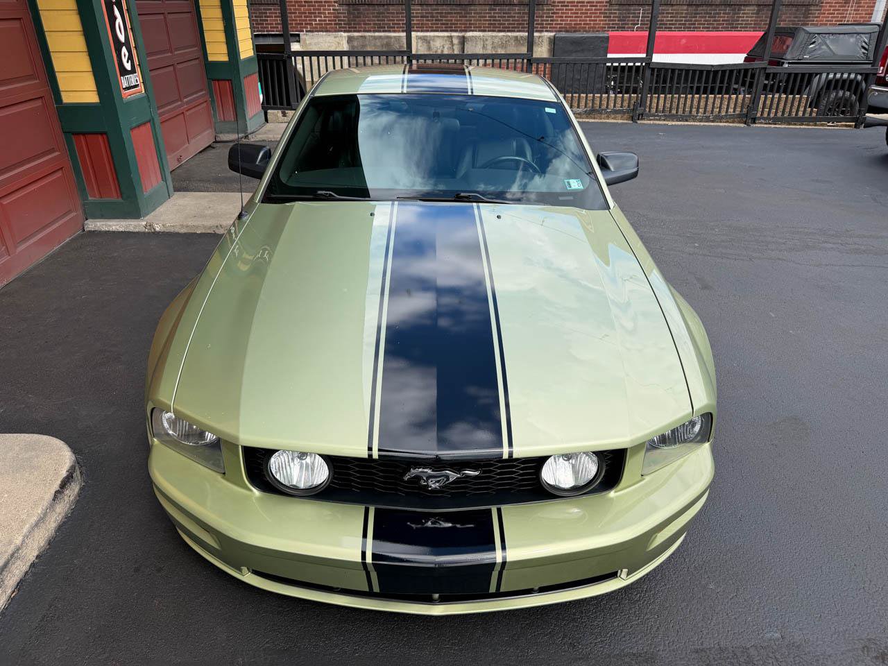 Used 2006 Ford Mustang GT Premium RWD image 11