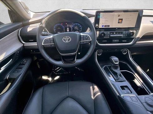 Used 2026 Toyota Grand Highlander FWD image 7