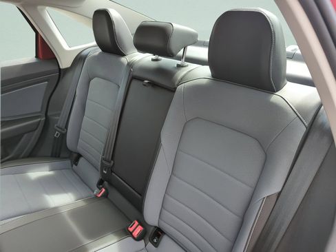 New 2026 Volkswagen Jetta SE FWD image 29