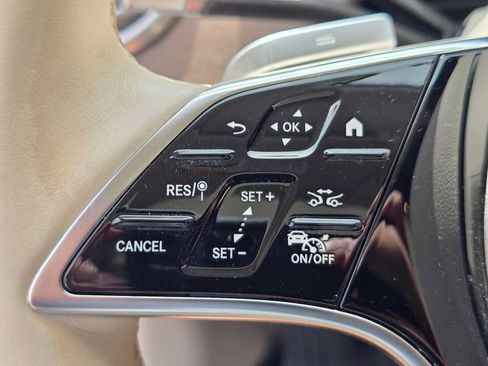 Used 2022 Mercedes-Benz EQS 450+ Sedan image 34