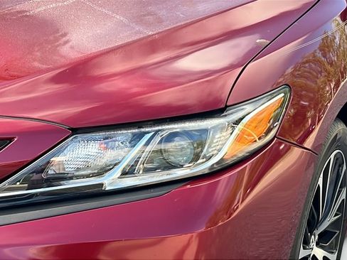 Used 2018 Toyota Camry SE FWD image 24