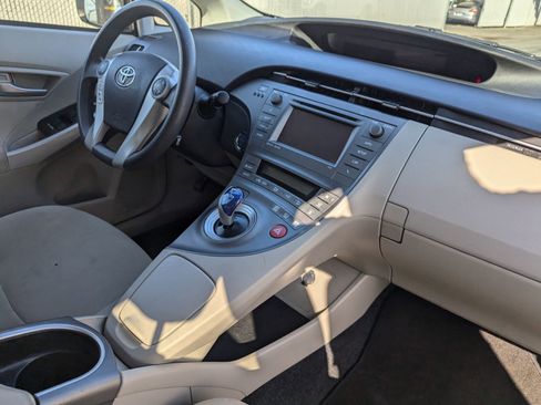 Used 2012 Toyota Prius Three w/ Solar Roof Pkg FWD image 18