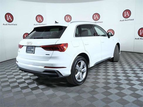 Certified 2024 Audi Q3 2.0T Premium Plus w/ Premium Plus Package image 8