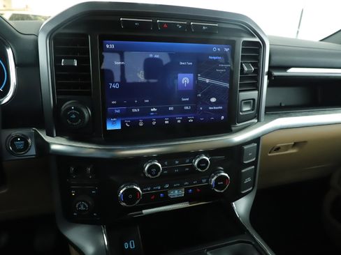 Used 2023 Ford F150 Lariat w/ Trailer Tow Package AWD/4WD image 18