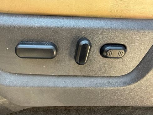 Used 2011 Ford F350 Lariat w/ Lariat Ultimate Pkg image 20