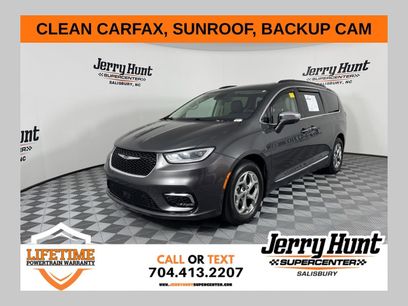 Used 2022 Chrysler Pacifica Limited