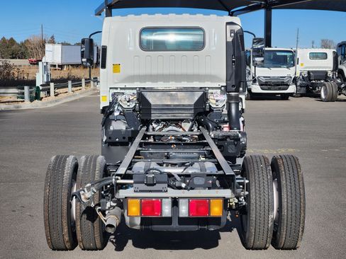 New 2025 Isuzu NQR image 9