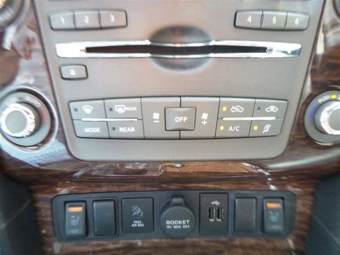 Used 2019 Nissan Armada SL w/ Premium Package AWD/4WD image 18