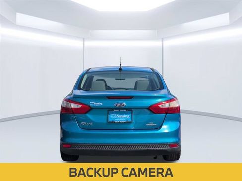 Used 2014 Ford Focus SE FWD image 4