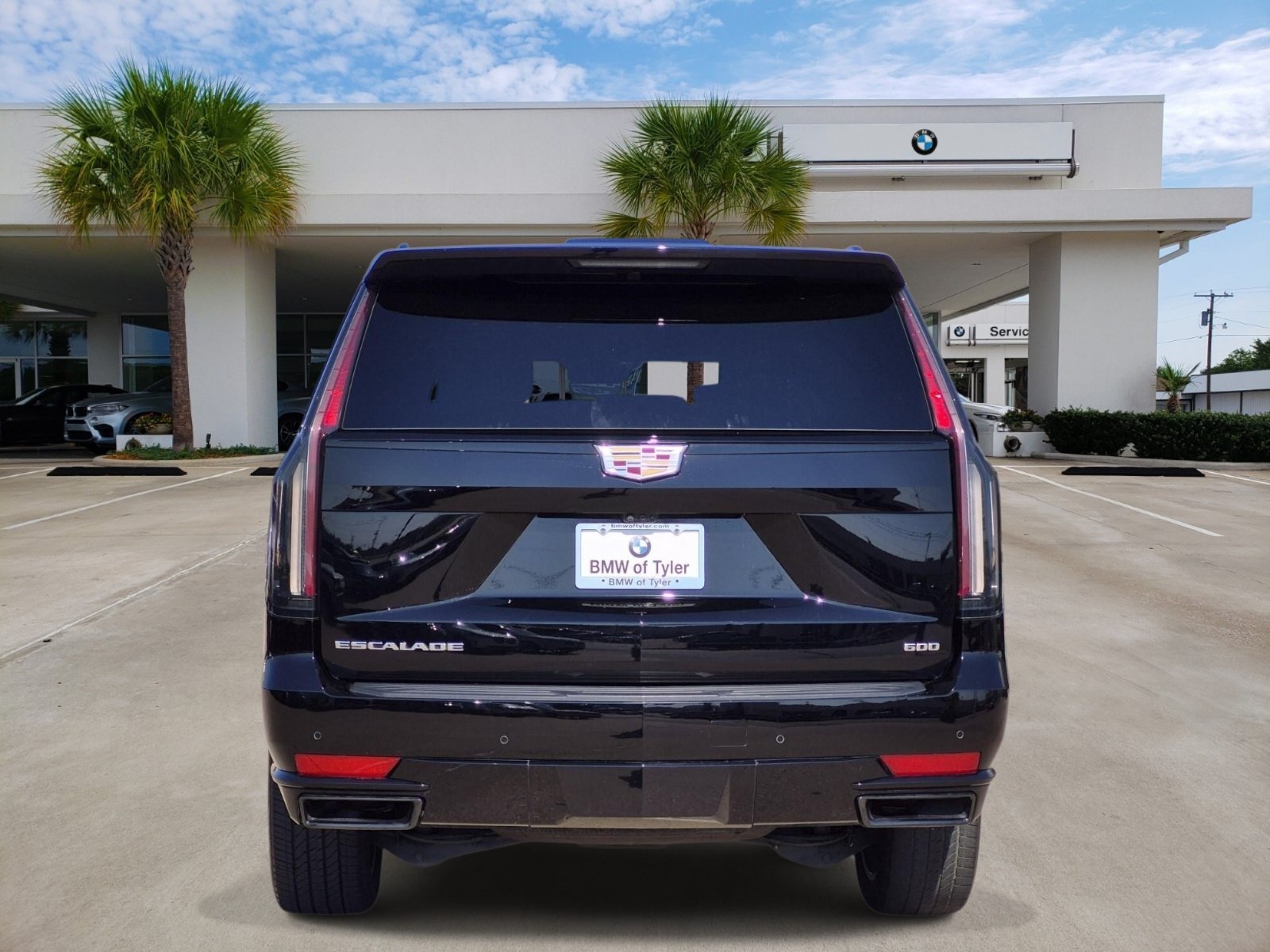 Used 2023 Cadillac Escalade ESV Sport Platinum w/ LPO, Floor Liner Package AWD/4WD image 5