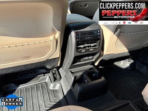 Used 2022 Jeep Grand Cherokee L Limited RWD image 15