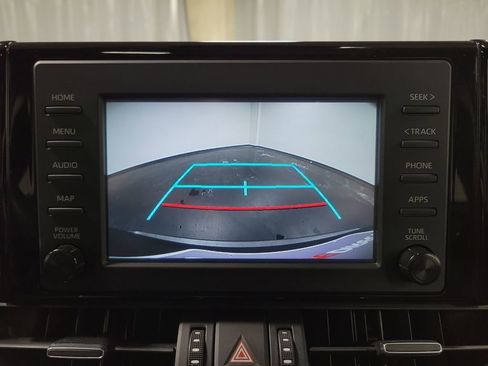 Used 2019 Toyota RAV4 XLE Premium image 20