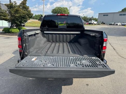 Certified 2025 Nissan Frontier PRO-4X w/ Pro Premium Package AWD/4WD image 10