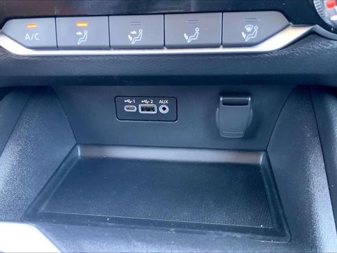 Used 2025 Nissan Altima 2.5 SV FWD image 27
