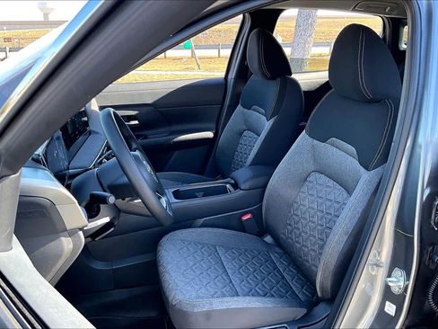 New 2026 Nissan Kicks SV image 9