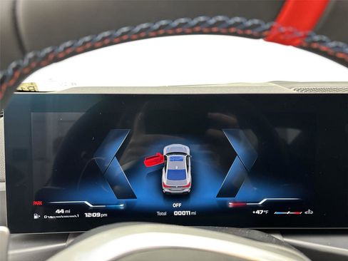 New 2026 BMW 440i xDrive Coupe w/ Parking Assistance Package image 28