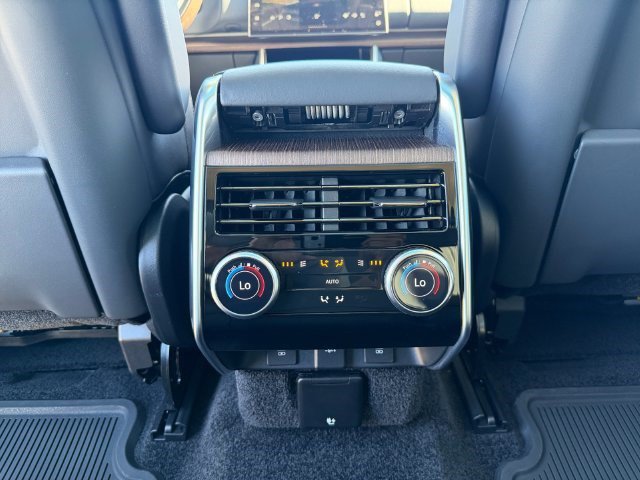 Used 2023 Land Rover Range Rover SE AWD/4WD image 19