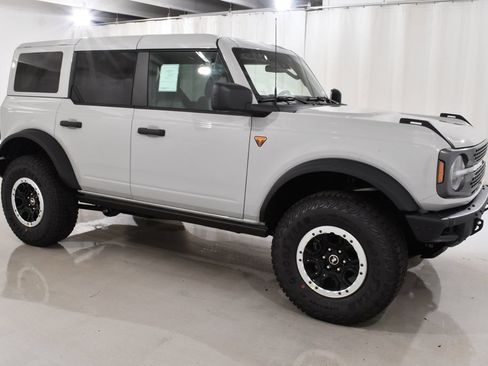 New 2026 Ford Bronco Badlands AWD/4WD image 5