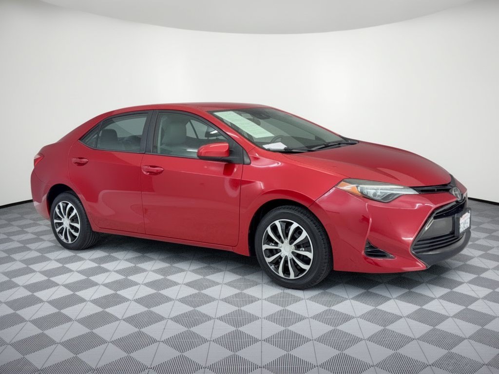 Used 2018 Toyota Corolla LE w/ Carpet Mat Package (TMS) FWD image 7